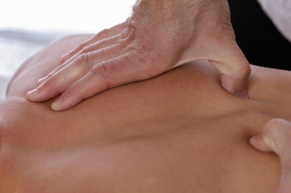 Cách massage bấm huyệt toàn thân